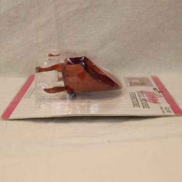 Vintage Pick Ups Dollhouse Furniture Red Chair Miniature Sealed 1980s - Picture 4 of 7